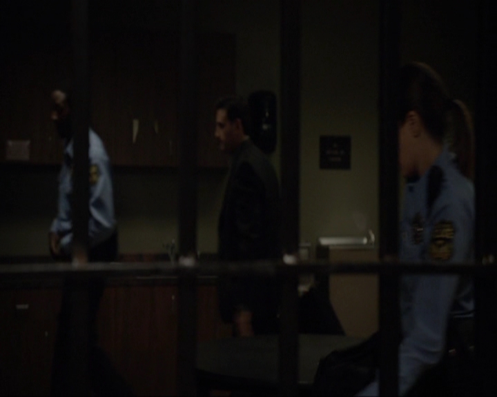 VampireDiariesWorld-dot-nl_7x11ThingsWeLostInTheFire1912.jpg VampireDiariesWorld-dot-nl_7x11ThingsWeLostInTheFire1912.jpg