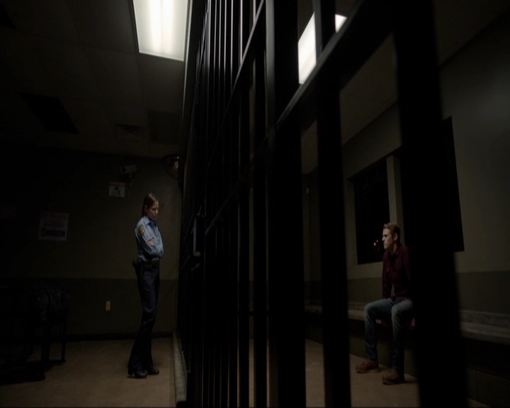 VampireDiariesWorld-dot-nl_7x11ThingsWeLostInTheFire1946.jpg VampireDiariesWorld-dot-nl_7x11ThingsWeLostInTheFire1946.jpg