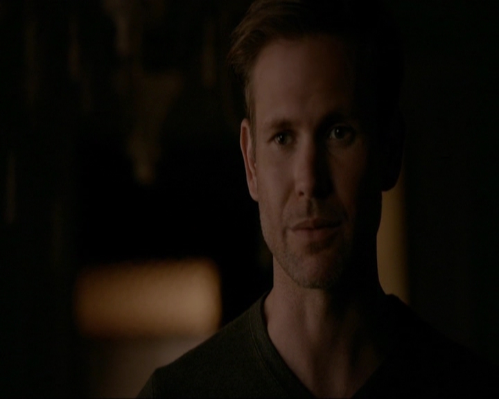 VampireDiariesWorld-dot-nl_7x11ThingsWeLostInTheFire2089.jpg