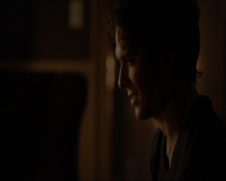 VampireDiariesWorld-dot-nl_7x11ThingsWeLostInTheFire2149.jpg