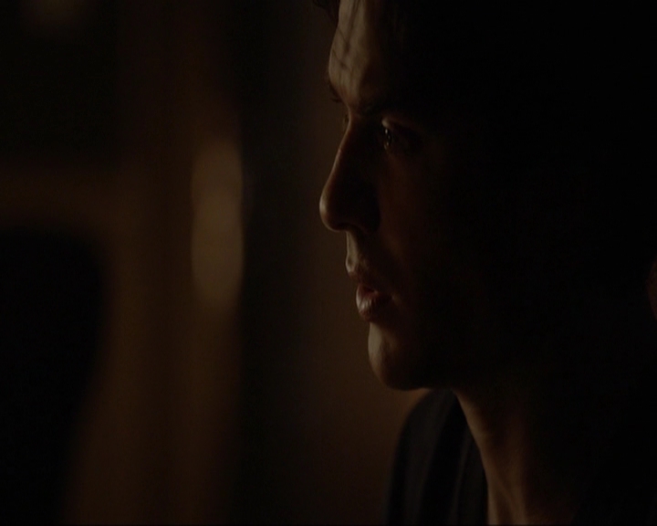 VampireDiariesWorld-dot-nl_7x11ThingsWeLostInTheFire2153.jpg