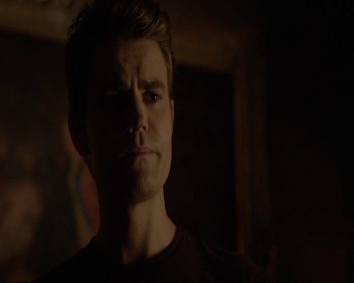 VampireDiariesWorld-dot-nl_7x11ThingsWeLostInTheFire2199.jpg
