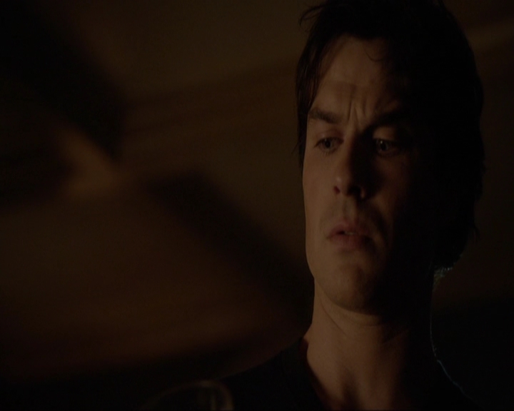 VampireDiariesWorld-dot-nl_7x11ThingsWeLostInTheFire2229.jpg