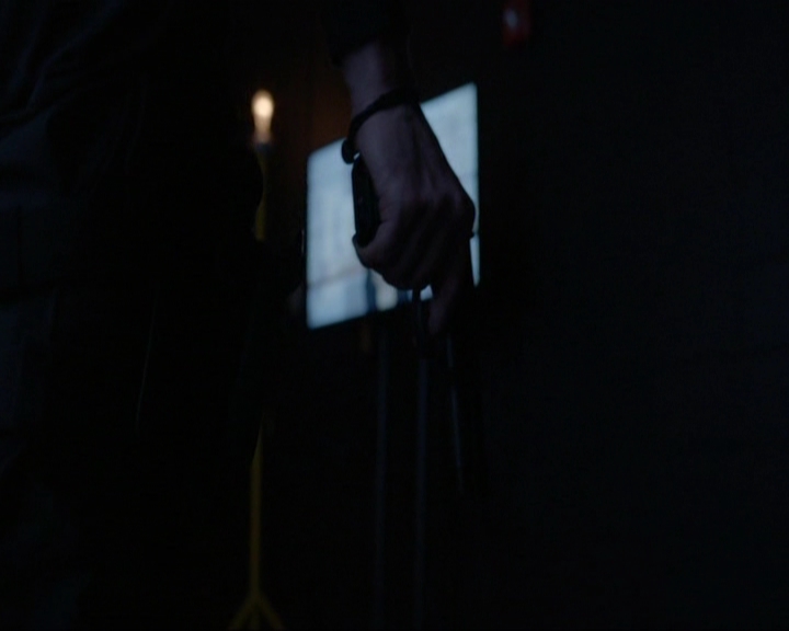 VampireDiariesWorld-dot-nl_7x11ThingsWeLostInTheFire2262.jpg