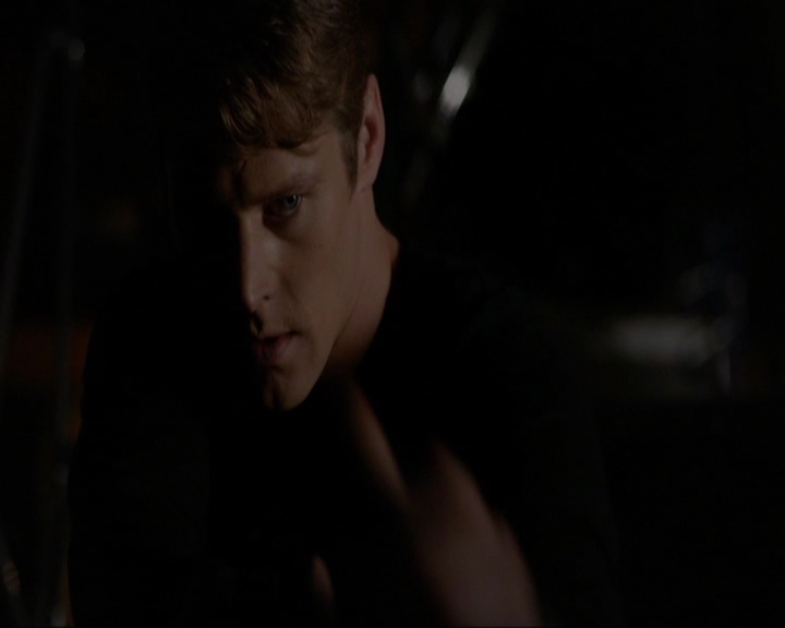 VampireDiariesWorld-dot-nl_7x11ThingsWeLostInTheFire2280.jpg