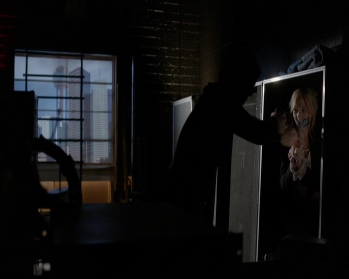 VampireDiariesWorld-dot-nl_7x11ThingsWeLostInTheFire2282.jpg