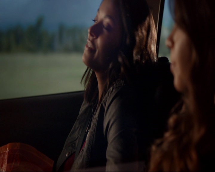 VampireDiariesWorld-dot-nl_7x12PostcardsFromTheEdge0620.jpg VampireDiariesWorld-dot-nl_7x12PostcardsFromTheEdge0620.jpg