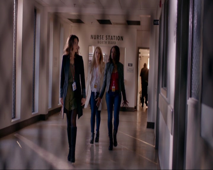 VampireDiariesWorld-dot-nl_7x12PostcardsFromTheEdge0705.jpg VampireDiariesWorld-dot-nl_7x12PostcardsFromTheEdge0705.jpg