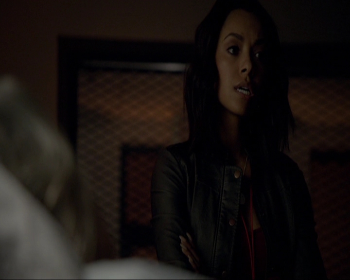 VampireDiariesWorld-dot-nl_7x12PostcardsFromTheEdge1049.jpg