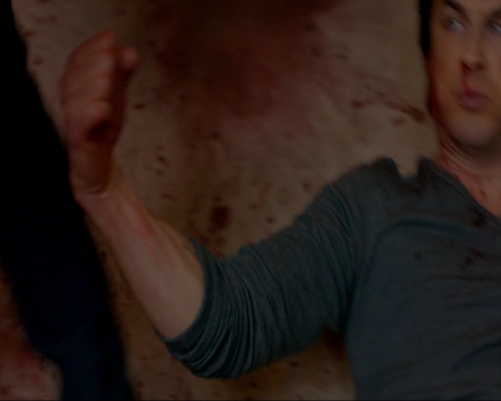 VampireDiariesWorld-dot-nl_7x12PostcardsFromTheEdge1467.jpg