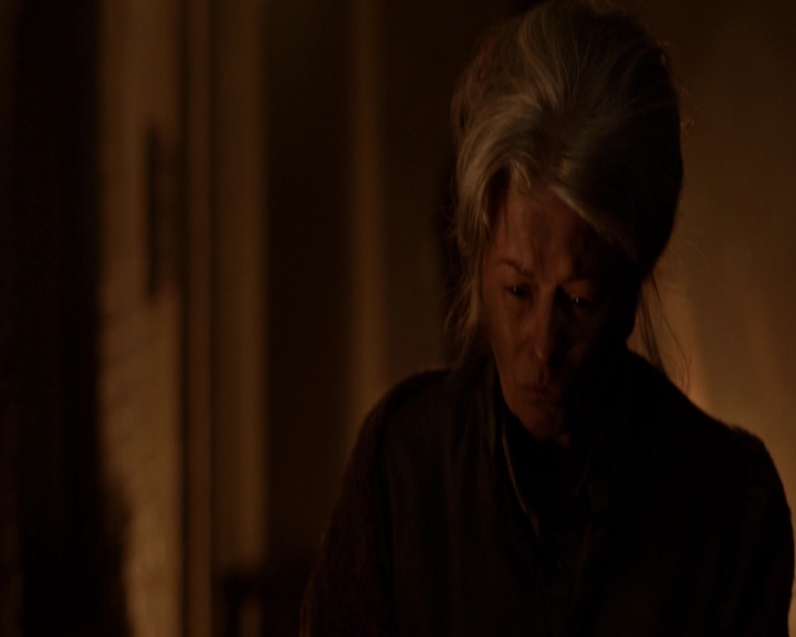 VampireDiariesWorld-dot-nl_7x13ThisWomansWork-deletedscenes0003.jpg