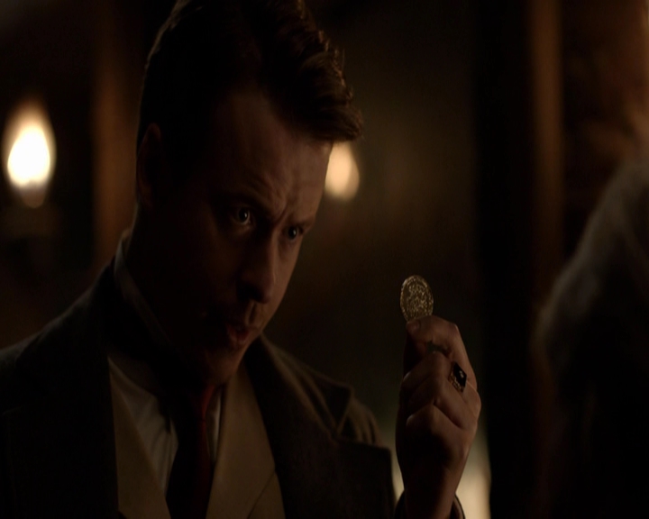 VampireDiariesWorld-dot-nl_7x13ThisWomansWork-deletedscenes0028.jpg