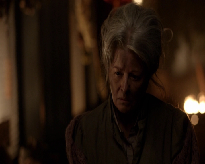 VampireDiariesWorld-dot-nl_7x13ThisWomansWork-deletedscenes0039.jpg