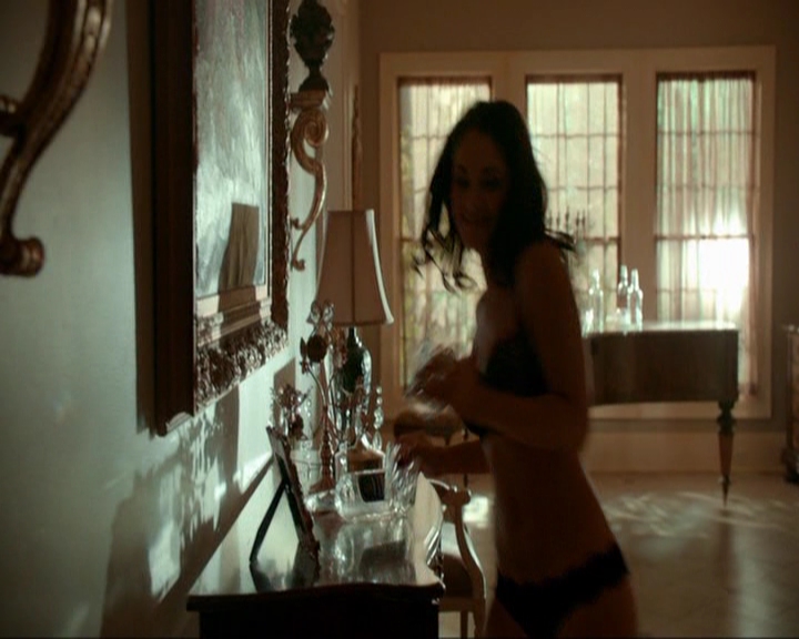 VampireDiariesWorld-dot-nl_7x13ThisWomansWork0209.jpg