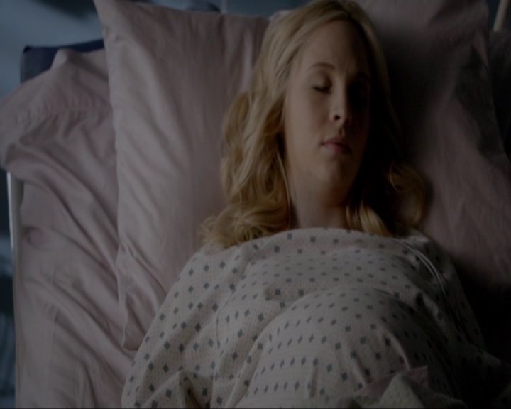 VampireDiariesWorld-dot-nl_7x13ThisWomansWork0326.jpg