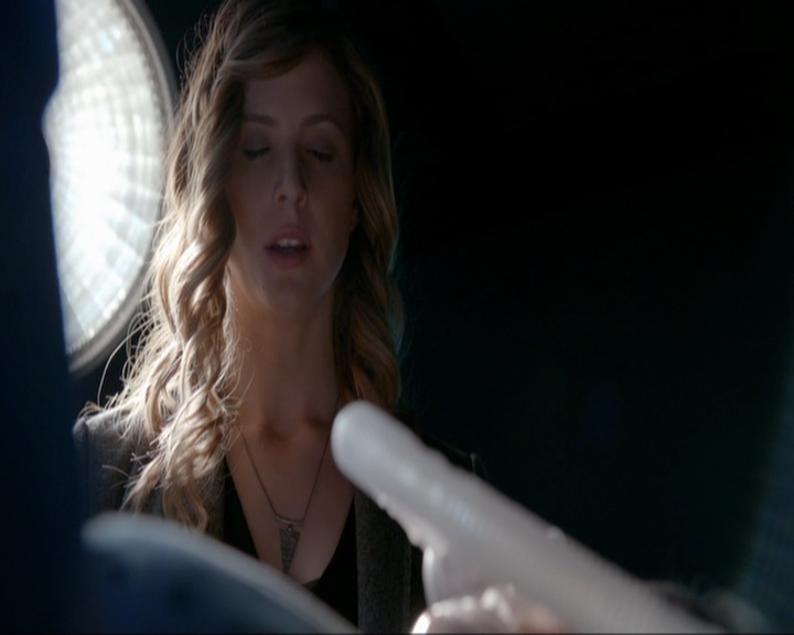VampireDiariesWorld-dot-nl_7x13ThisWomansWork1404.jpg