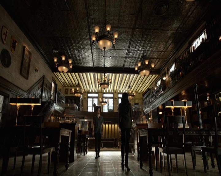 VampireDiariesWorld-dot-nl_7x14MoonlightOntheBayou-deletedscenes0013.jpg
