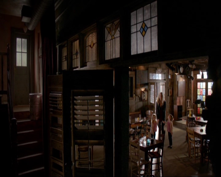 VampireDiariesWorld-dot-nl_7x14MoonlightOnTheBayou0009.jpg VampireDiariesWorld-dot-nl_7x14MoonlightOnTheBayou0009.jpg