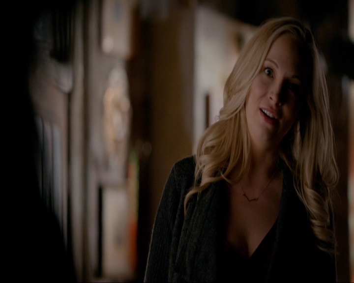 VampireDiariesWorld-dot-nl_7x14MoonlightOnTheBayou0016.jpg