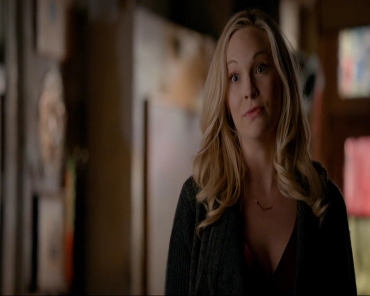 VampireDiariesWorld-dot-nl_7x14MoonlightOnTheBayou0030.jpg