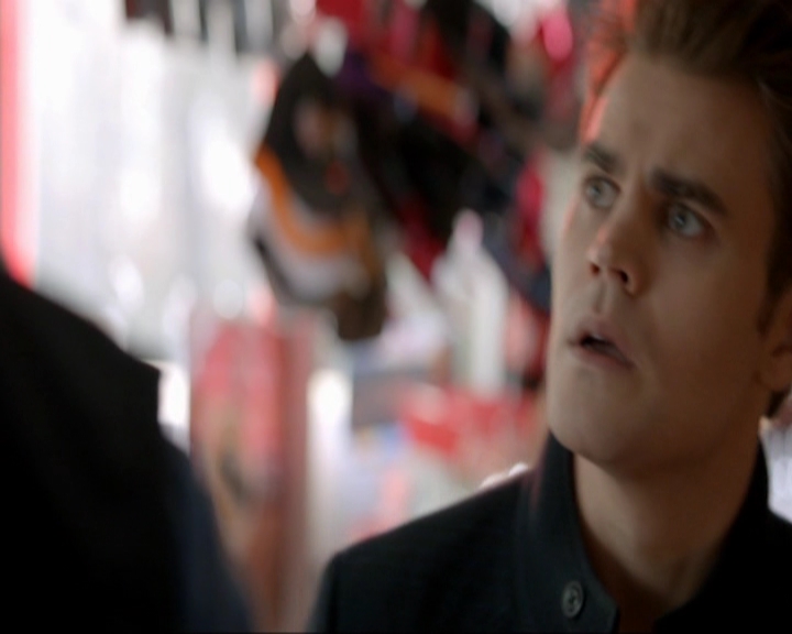 VampireDiariesWorld-dot-nl_7x14MoonlightOnTheBayou0106.jpg