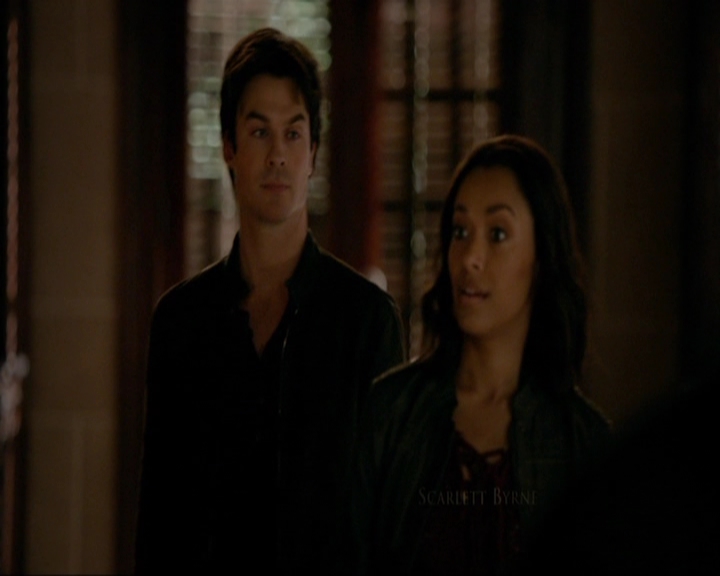 VampireDiariesWorld-dot-nl_7x14MoonlightOnTheBayou0175.jpg