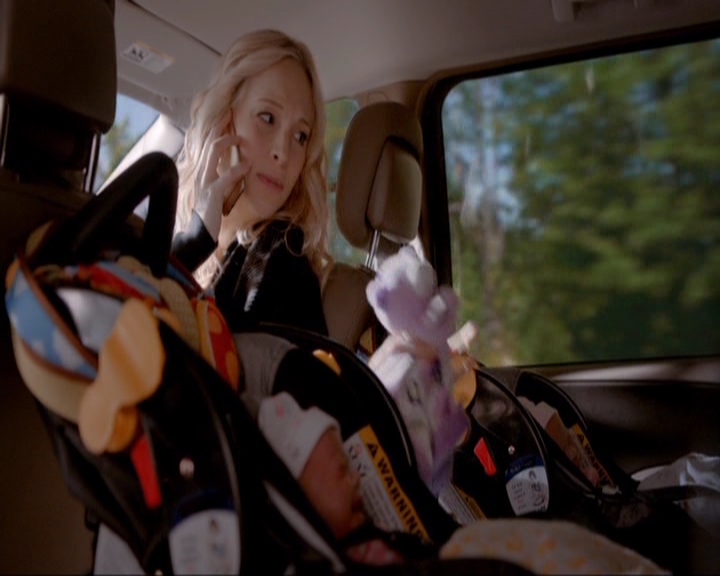 VampireDiariesWorld-dot-nl_7x14MoonlightOnTheBayou0544.jpg