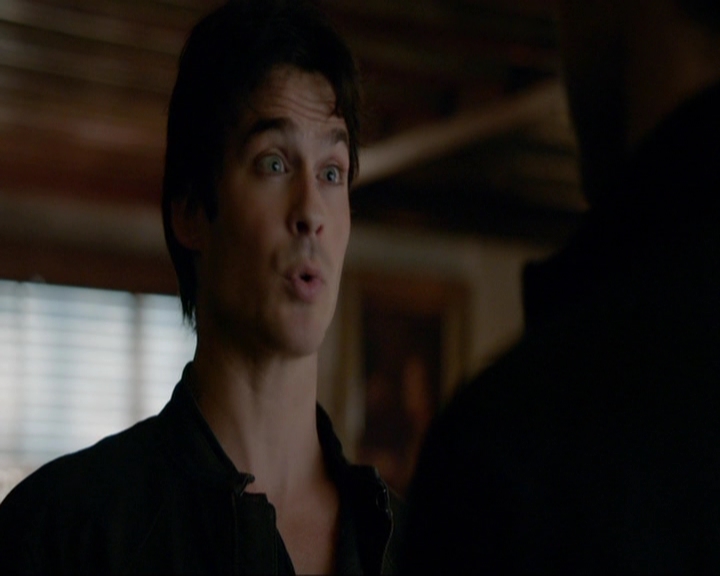 VampireDiariesWorld-dot-nl_7x14MoonlightOnTheBayou0823.jpg