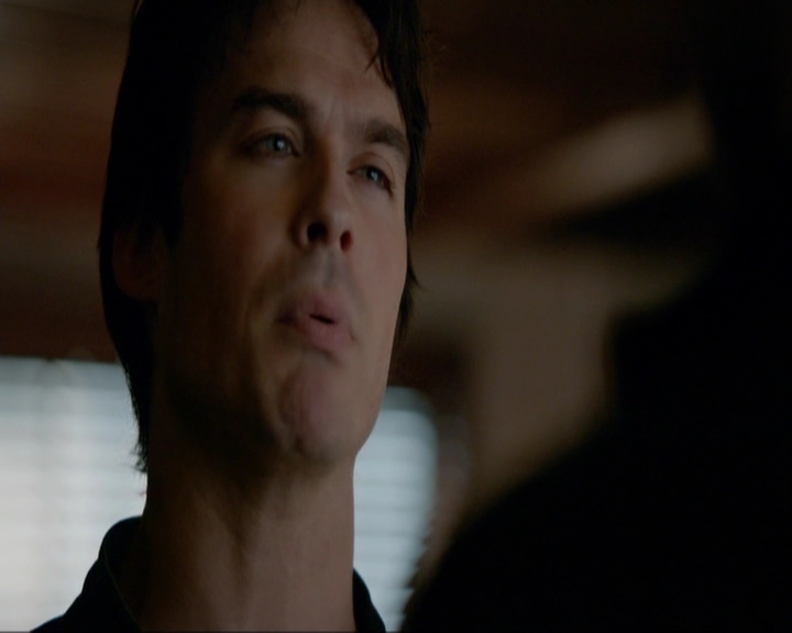 VampireDiariesWorld-dot-nl_7x14MoonlightOnTheBayou0832.jpg