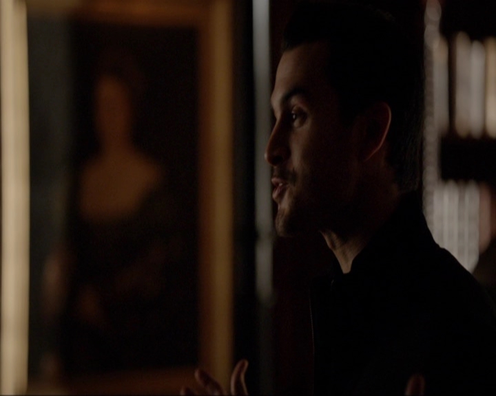 VampireDiariesWorld-dot-nl_7x14MoonlightOnTheBayou1007.jpg