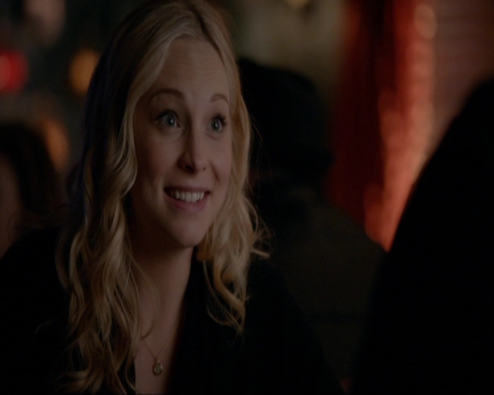 VampireDiariesWorld-dot-nl_7x14MoonlightOnTheBayou1085.jpg