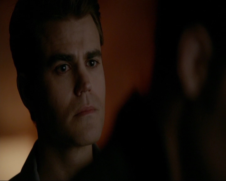 VampireDiariesWorld-dot-nl_7x14MoonlightOnTheBayou1405.jpg