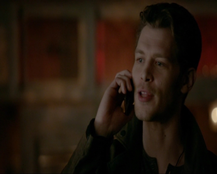 VampireDiariesWorld-dot-nl_7x14MoonlightOnTheBayou1482.jpg