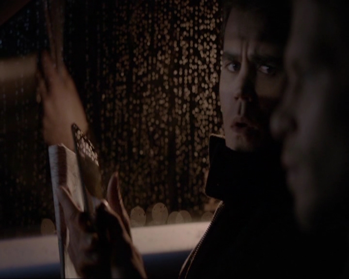 VampireDiariesWorld-dot-nl_7x14MoonlightOnTheBayou2155.jpg VampireDiariesWorld-dot-nl_7x14MoonlightOnTheBayou2155.jpg