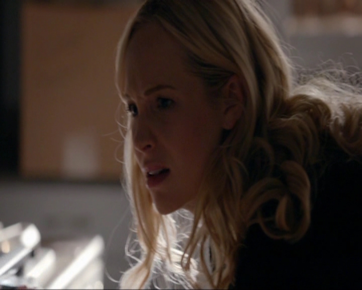 VampireDiariesWorld-dot-nl_7x15IWouldForYou1065.jpg