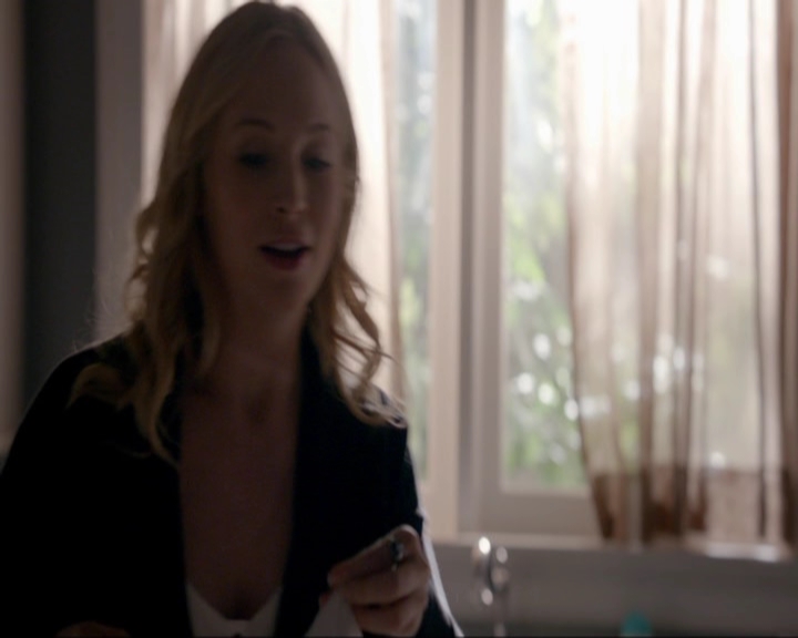 VampireDiariesWorld-dot-nl_7x15IWouldForYou1091.jpg