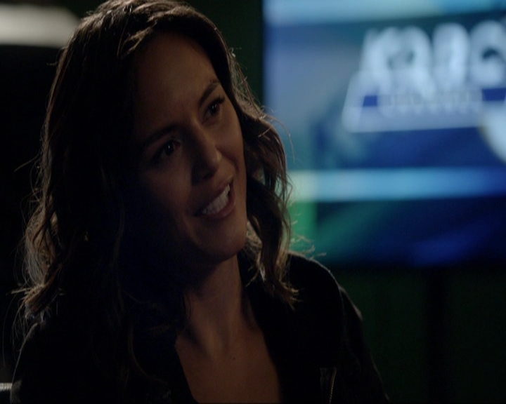 VampireDiariesWorld-dot-nl_7x15IWouldForYou2200.jpg
