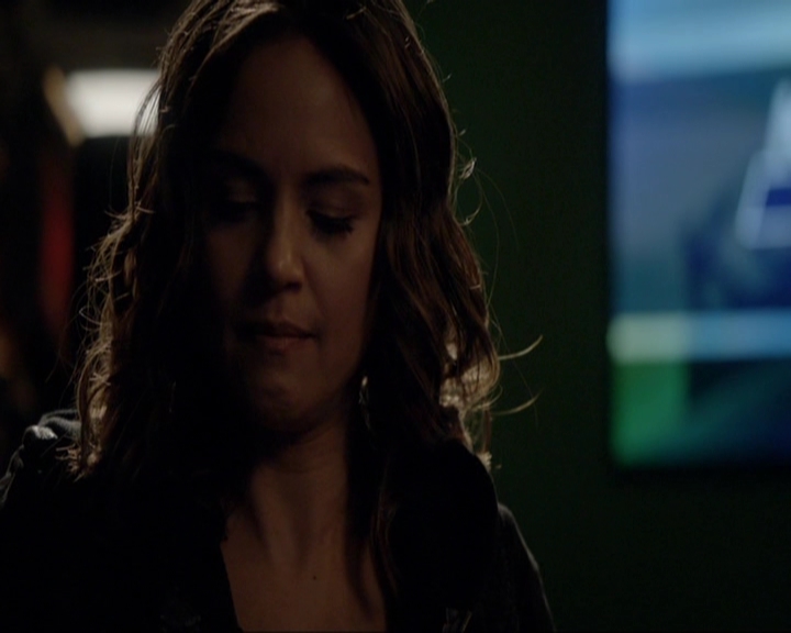 VampireDiariesWorld-dot-nl_7x15IWouldForYou2216.jpg