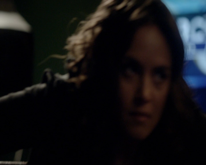 VampireDiariesWorld-dot-nl_7x15IWouldForYou2222.jpg
