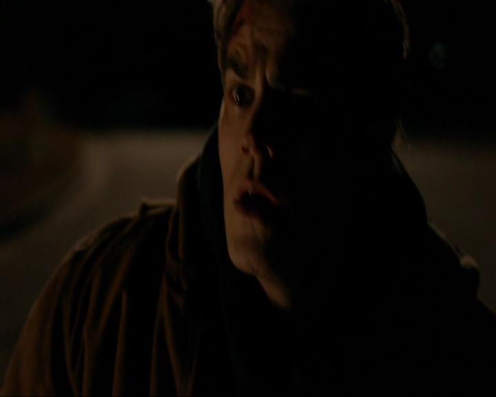 VampireDiariesWorld-dot-nl_7x17IWentToTheWoods0028.jpg