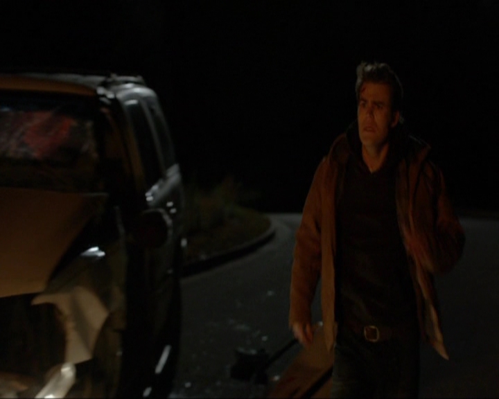 VampireDiariesWorld-dot-nl_7x17IWentToTheWoods0035.jpg