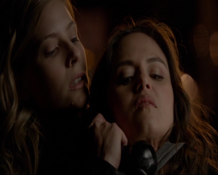 VampireDiariesWorld-dot-nl_7x17IWentToTheWoods0388.jpg