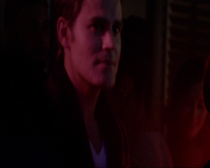 VampireDiariesWorld-dot-nl_7x17IWentToTheWoods2243.jpg
