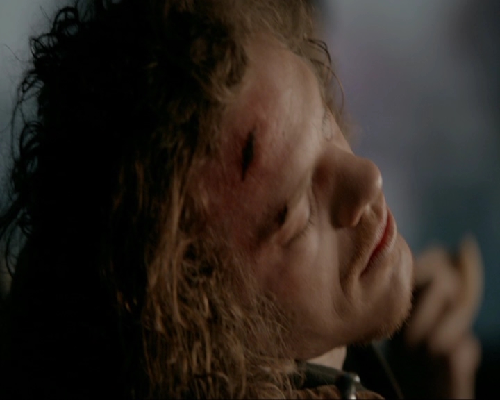 VampireDiariesWorld-dot-nl_7x18OnWayOrAnother0001.jpg
