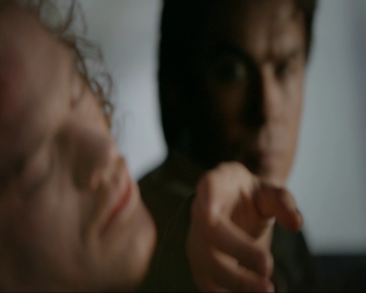 VampireDiariesWorld-dot-nl_7x18OnWayOrAnother0010.jpg