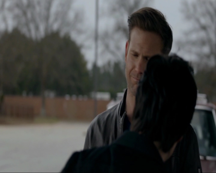 VampireDiariesWorld-dot-nl_7x18OnWayOrAnother0130.jpg