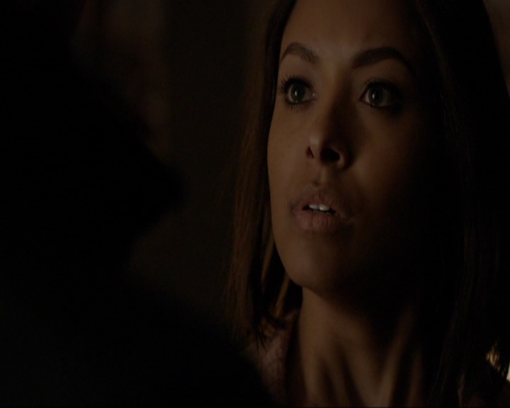 VampireDiariesWorld-dot-nl_7x18OnWayOrAnother2205.jpg