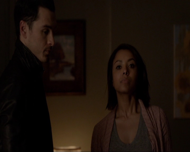 VampireDiariesWorld-dot-nl_7x18OnWayOrAnother2253.jpg