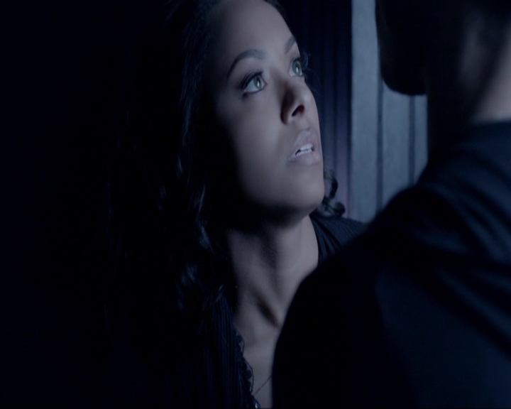 VampireDiariesWorld-dot-nl_7x19SomebodyThatIUsedtoKnow0092.jpg