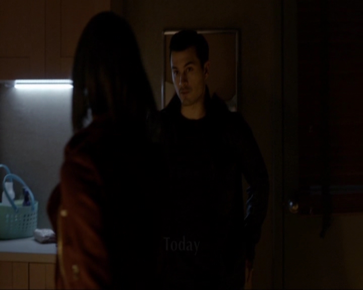 VampireDiariesWorld-dot-nl_7x19SomebodyThatIUsedtoKnow0109.jpg
